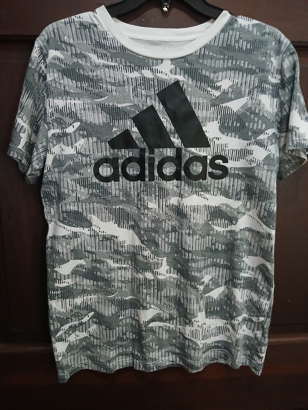 adidas Boys Youth Gray Patterned Logo Short-Sleeve Tee Size L 14/16